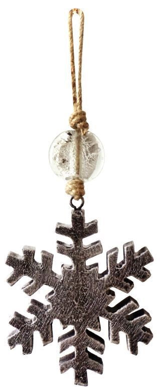 Ornement de flocon de neige en bois