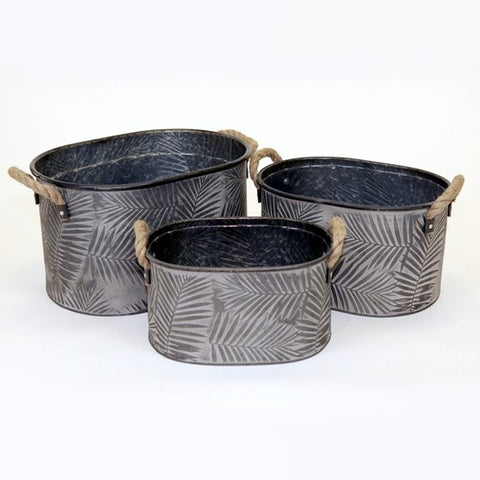 Vase ovale en métal avec anses en jute