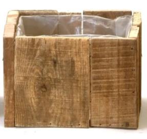 Jardinière carrée en bois