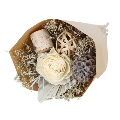 Bouquet artificiel d’hiver aux tons crème et naturels