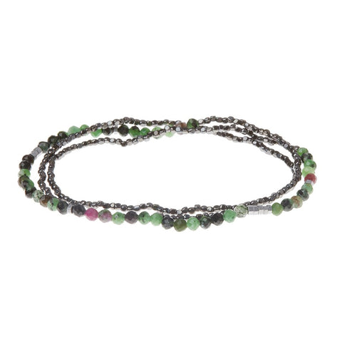 Bracelet ou collier en rubis zoïsite – Pierre de la connexion