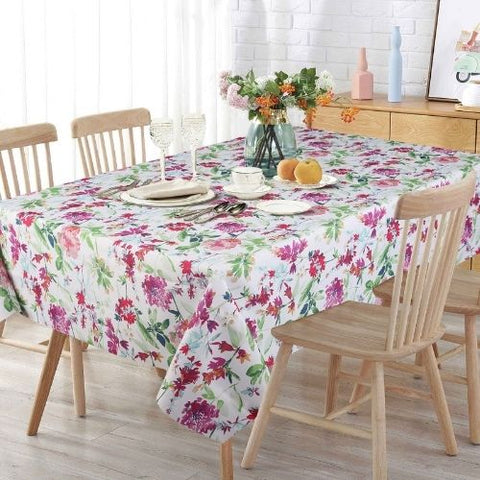 Nappe imprimée florale "Blossom Bliss"