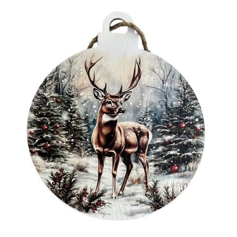 Boule décorative en bois avec motif de cerf hivernal