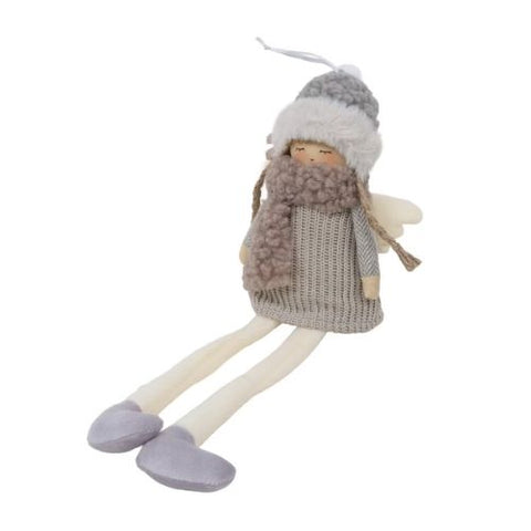 Ornement de poupée ange assise en tissu gris avec écharpe taupe