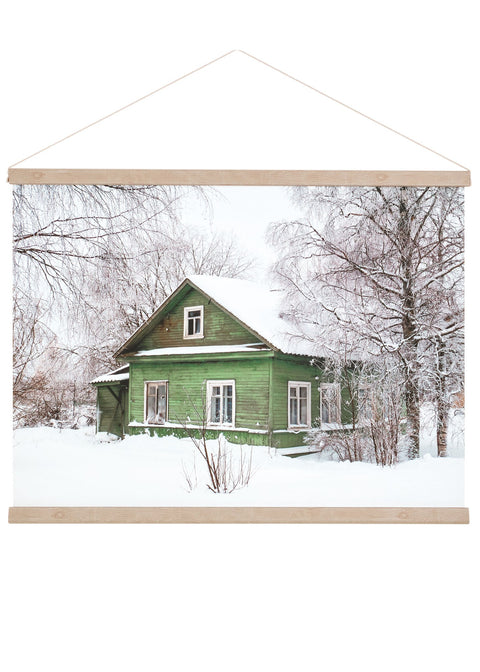 Bannière avec maison verte en hiver