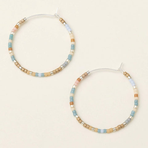 Boucles d’oreilles créoles pastel – Tons turquoise, crème et pêche
