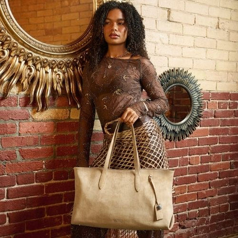 Sac Le Britney en suède beige – Lambert