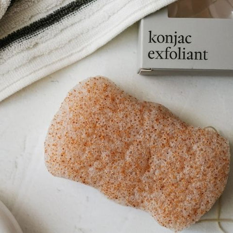 MARÉE CHANDELLE Éponge konjac exfoliante pour le corps