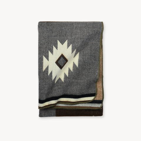Jeté gris à motif géométrique crème
