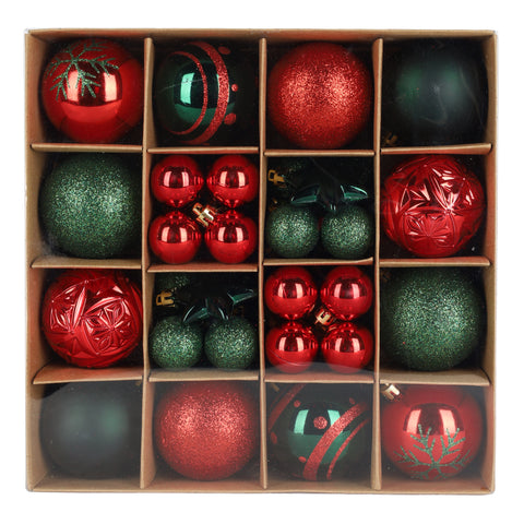 Ensemble de boules de Noël rouges et vertes