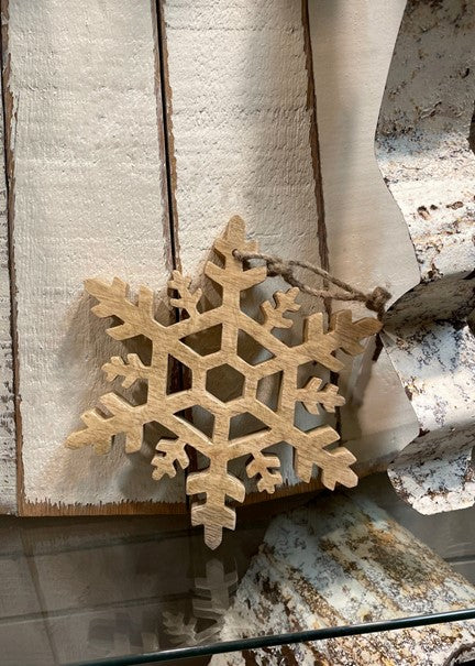 Ornement flocon de neige en bois
