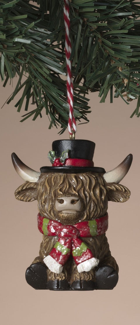 Ornement de Vache Highland avec chapeau et foulard