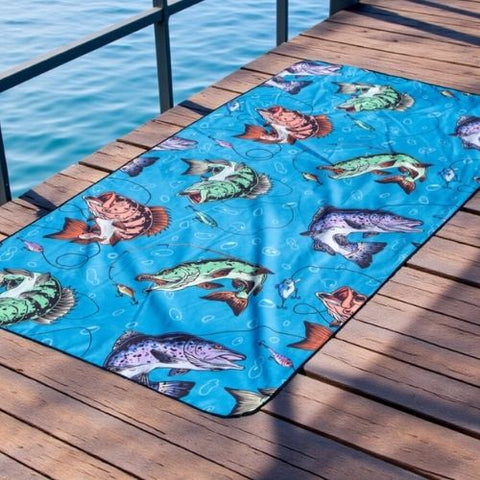 Serviette en microfibre "Aventure de pêche" - K5 Clothing