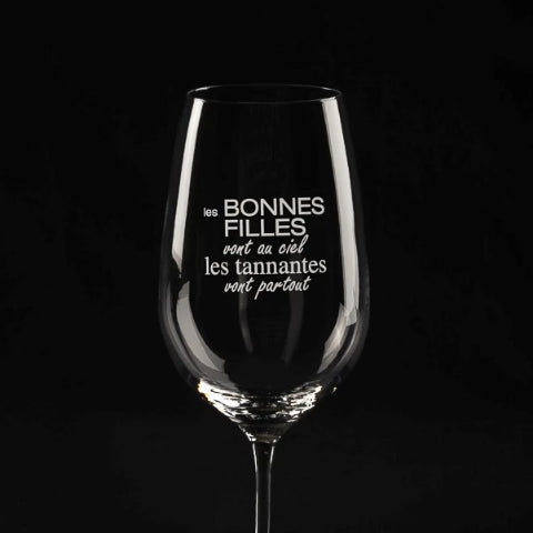 Verre à vin "Les bonnes filles vont au ciel…"