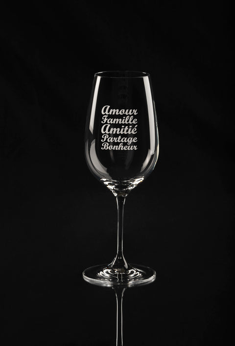 Verre à vin "Amour Famille Amitié Partage Bonheur"